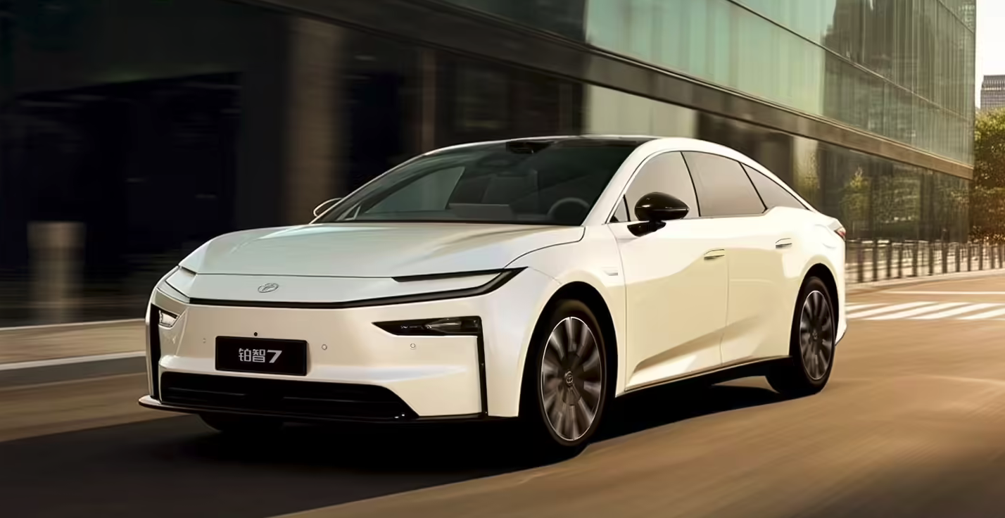 广汽丰田亮相2025广州车展 全新威兰达与铂智7领衔“油电同强”矩阵